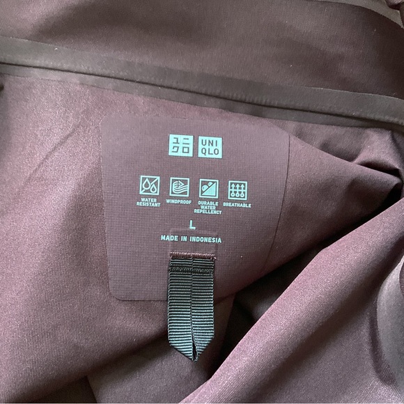 NWOT Uniqlo Rain & Wind Parka / Jacket - Picture 6 of 6